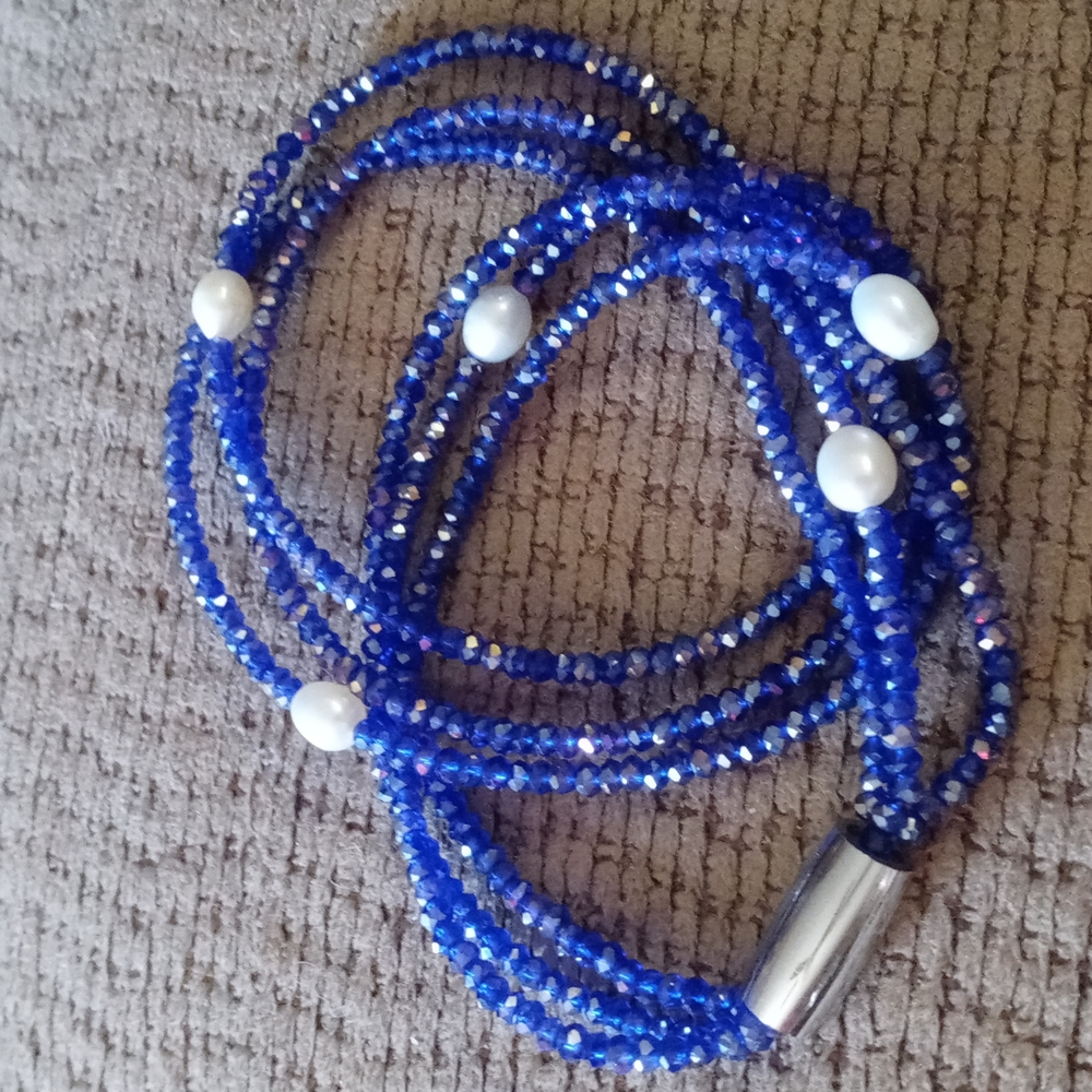 Vantel magnetic wrap bracelet